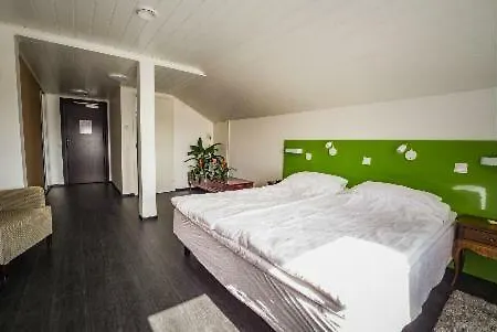 Bed & Breakfast Artjaervi *