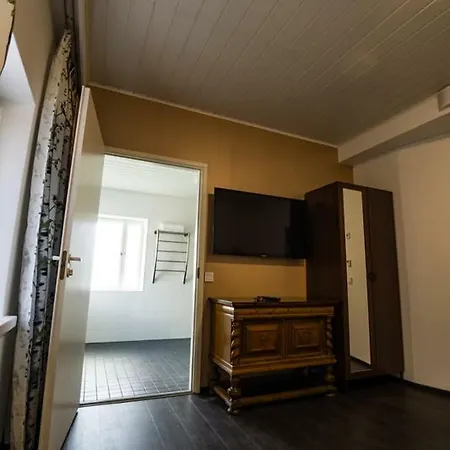 Bed & Breakfast Artjaervi *